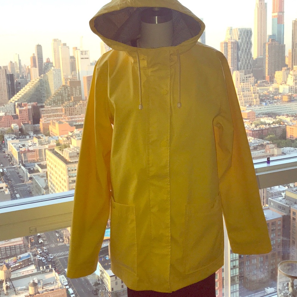 Rain coat